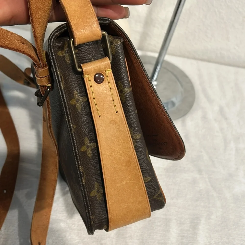 LOUIS VUITTON Monogram Cartouchiere MM Shoulder Bag M51253 LV Auth yk14704